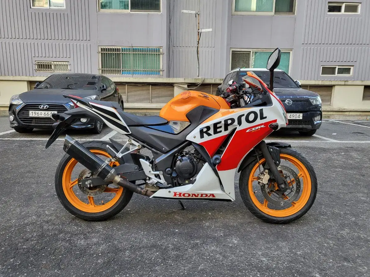 혼다 CBR300R 15년식 팝니다